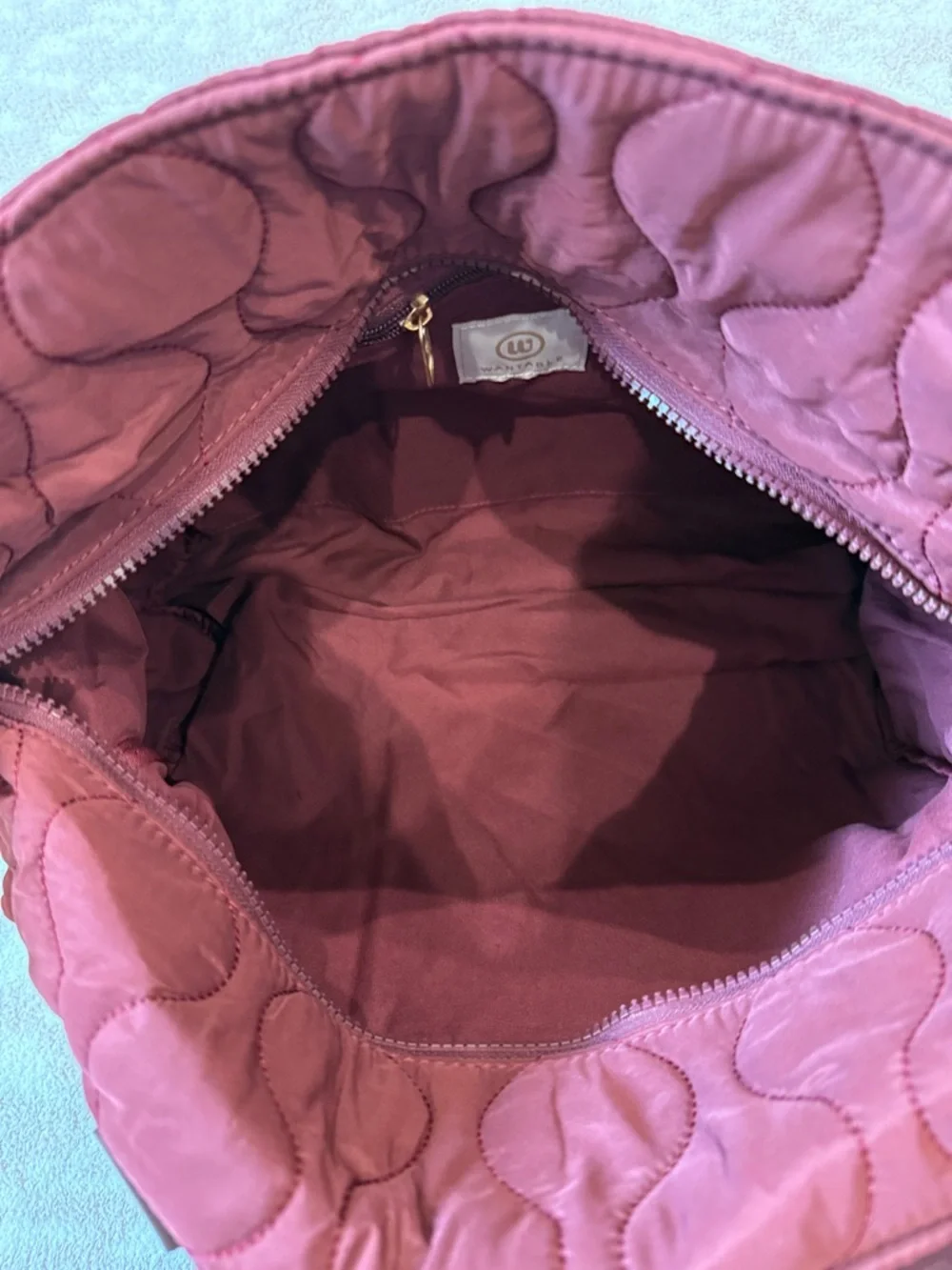 • NEW • Wantable • Quilted Tote Bag in Burgundy with shoulder strap & long strap - Picture 8 of 12